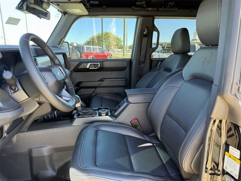 New 2025 Ford Bronco Badlands image 45