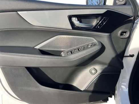 Used 2023 Acura MDX SH-AWD image 20