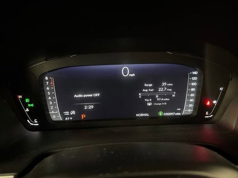 Used 2025 Honda Pilot Black Edition image 16