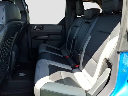 Used 2024 Ford Bronco Black Diamond w/ Sasquatch Package AWD/4WD image 19