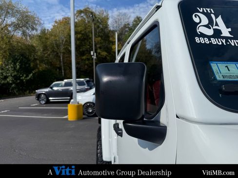 Used 2024 Jeep Wrangler Unlimited Rubicon 392 image 9