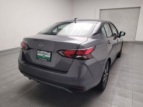 Used 2025 Nissan Versa SV FWD image 7