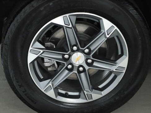 Used 2025 Chevrolet Blazer LT FWD image 12