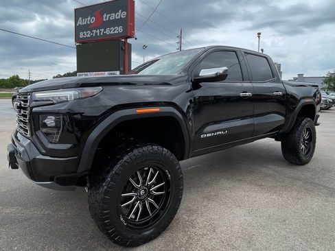 Used 2023 GMC Canyon Denali AWD/4WD image 4