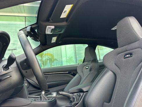 Used 2018 BMW M4 Coupe RWD image 5