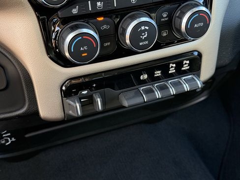 Used 2024 RAM 2500 Laramie w/ Safety Group image 23