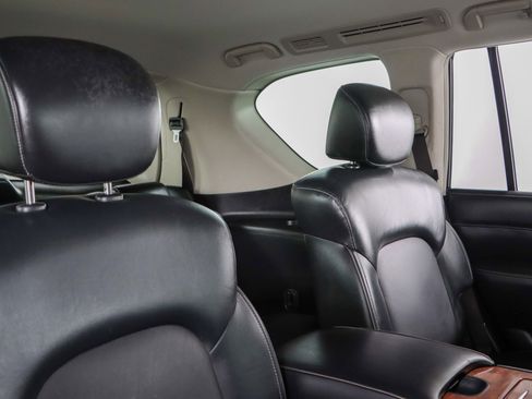 Used 2019 INFINITI QX80 Luxe w/ All-Season Package image 30