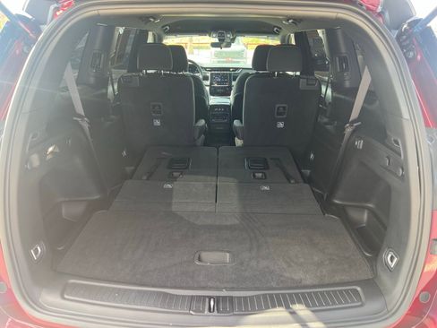 Used 2025 Jeep Grand Cherokee L Laredo RWD image 23