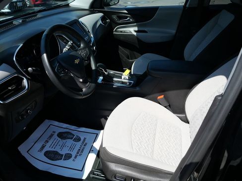 Used 2023 Chevrolet Equinox LT w/ Driver Convenience Package AWD/4WD image 10