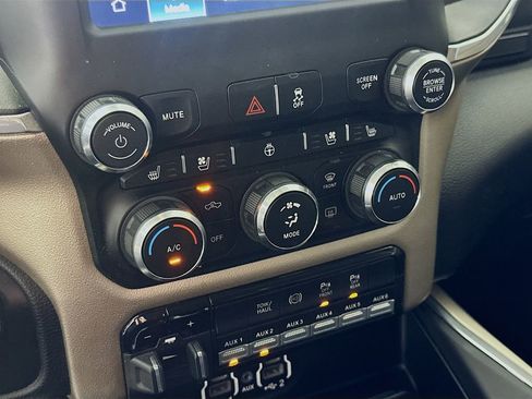 Used 2022 RAM 2500 Laramie image 25