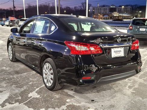 Used 2016 Nissan Sentra SV image 5