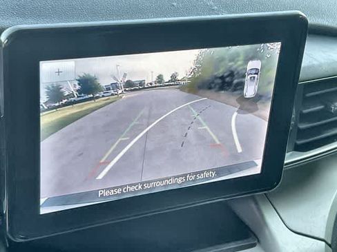 Used 2022 Ford Explorer XLT w/ Equipment Group 202A RWD image 26