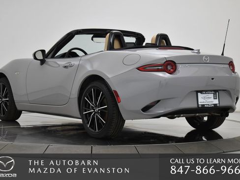 Used 2025 MAZDA MX-5 Miata Grand Touring w/ Weather Package image 18