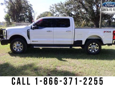 Used 2023 Ford F250 Lariat w/ Chrome Package image 3