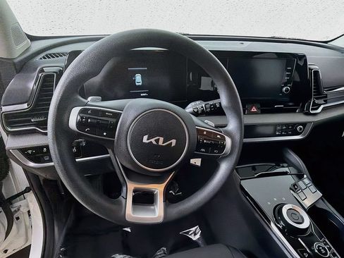 Used 2023 Kia Sportage LX AWD/4WD image 11