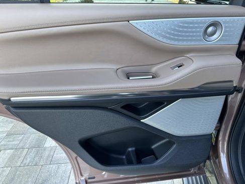 New 2025 Lincoln Navigator Black Label image 14