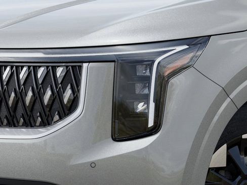 New 2026 Kia Carnival EX FWD image 10