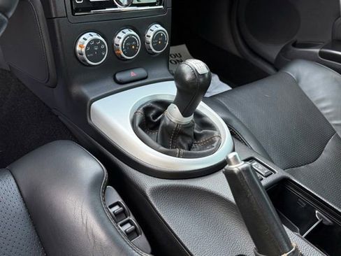 Used 2006 Nissan 350Z Touring RWD image 23