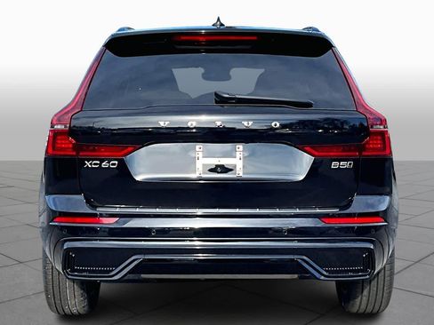 New 2026 Volvo XC60 B5 Plus w/ Protection Package Premier image 4