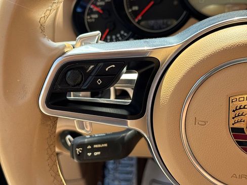 Used 2016 Porsche Cayenne S image 26