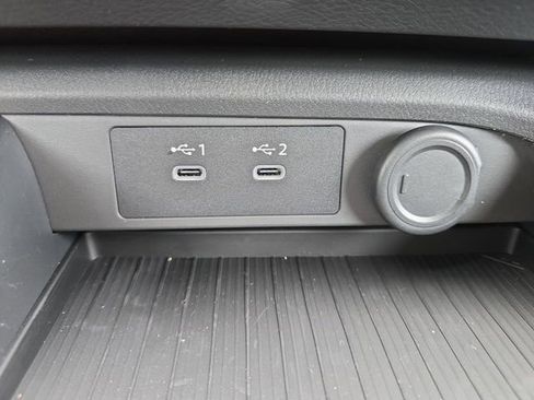 New 2026 Nissan Sentra SV FWD image 6
