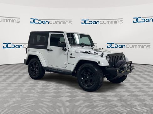 Used 2017 Jeep Wrangler Sport AWD/4WD image 2