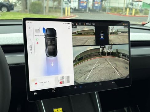 Used 2026 Tesla Model Y 2WD image 18