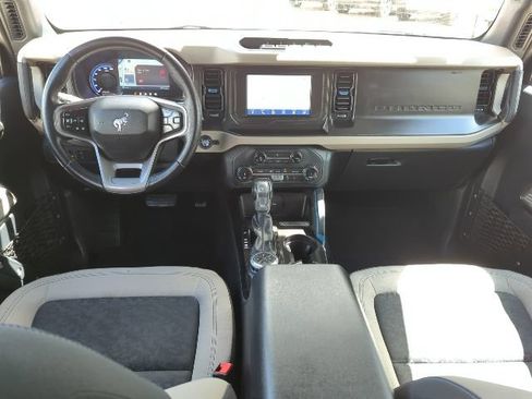 Used 2022 Ford Bronco Wildtrak AWD/4WD image 7