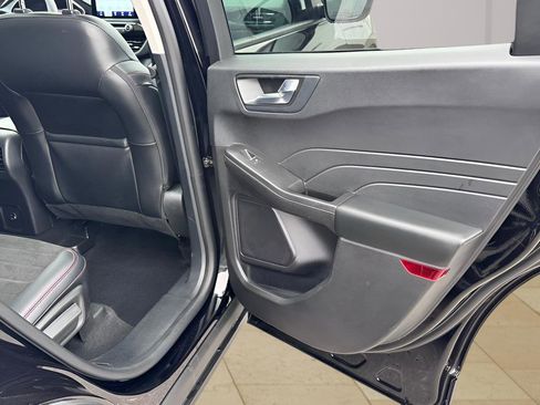 Used 2022 Ford Escape SEL w/ SEL Stealth AWD Package image 31