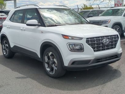 Used 2025 Hyundai Venue SEL