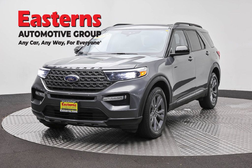 Used 2022 Ford Explorer XLT w/ Equipment Group 202A AWD/4WD image 1