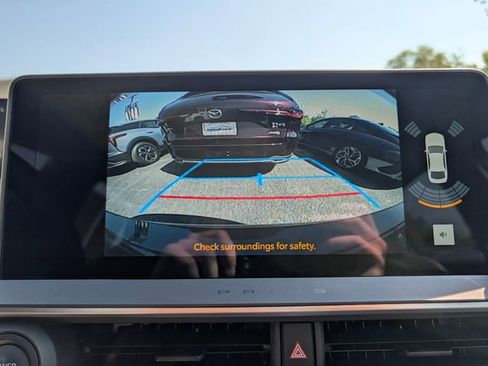 Used 2024 Toyota Prius XLE AWD/4WD image 27