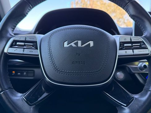 Used 2022 Kia Telluride S image 22