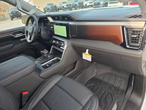 New 2026 GMC Sierra 1500 Denali w/ Denali Reserve Package image 33