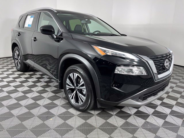 Used 2023 Nissan Rogue SV w/ SV Premium B Package FWD image 3