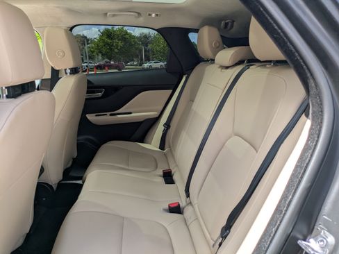 Used 2020 Jaguar F-PACE Premium AWD/4WD image 13