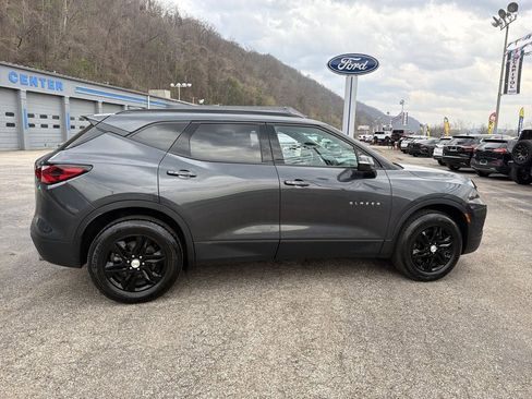 Used 2022 Chevrolet Blazer LT AWD/4WD image 3