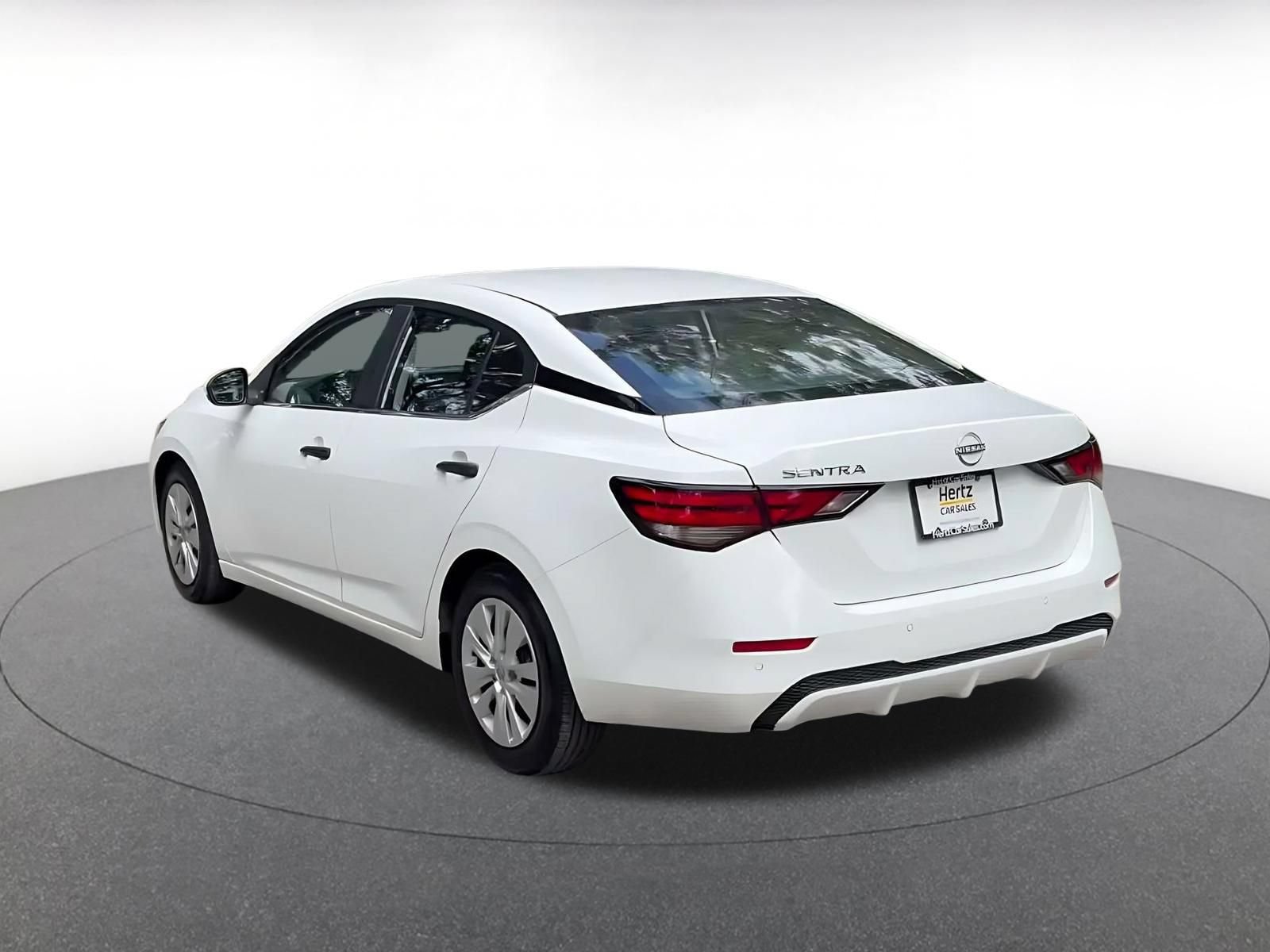 Used 2025 Nissan Sentra S FWD image 10