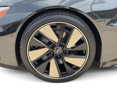 Used 2023 Audi e-tron GT Prestige w/ Prestige Package image 12