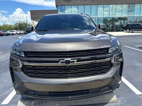 Used 2021 Chevrolet Tahoe RST w/ Luxury Package AWD/4WD image 3