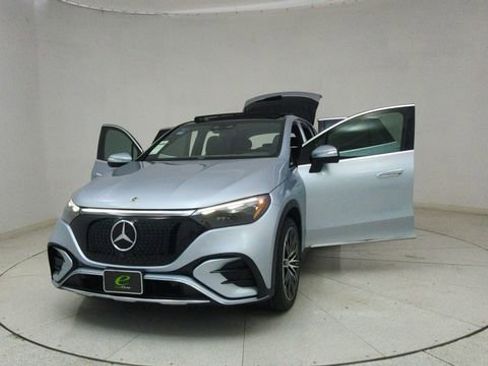 Used 2023 Mercedes-Benz EQE 350+ 4MATIC SUV w/ Pinnacle Trim Package image 72