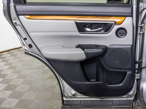 Used 2020 Honda CR-V Touring image 43