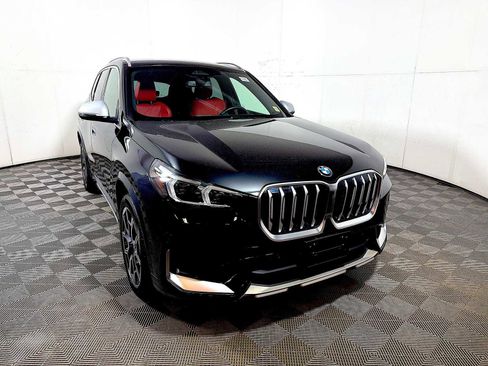 Certified 2023 BMW X1 xDrive28i w/ Convenience Package AWD/4WD image 2