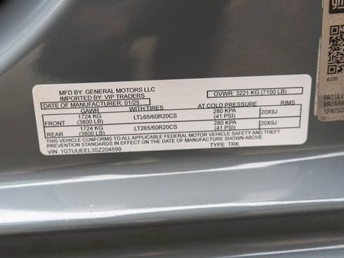 Used 2025 GMC Sierra 1500 AT4 w/ AT4 Premium Package image 42