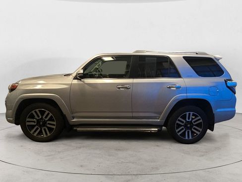 Used 2019 Toyota 4Runner Limited AWD/4WD image 2