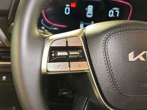 Used 2023 Kia Telluride S AWD/4WD image 24