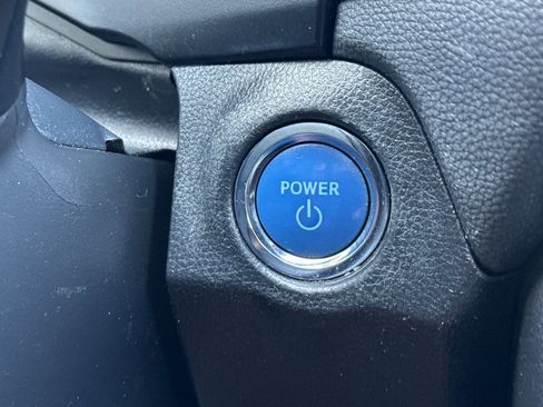 Certified 2021 Toyota RAV4 XLE w/ Convenience Package AWD/4WD image 22