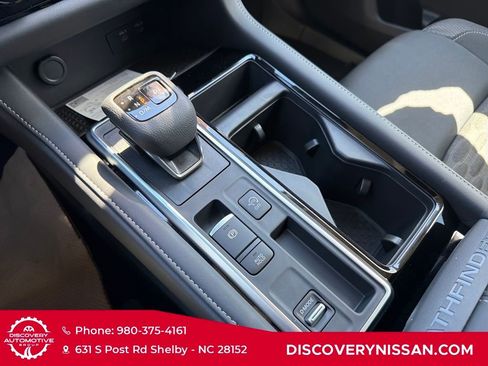 New 2026 Nissan Pathfinder SV image 17