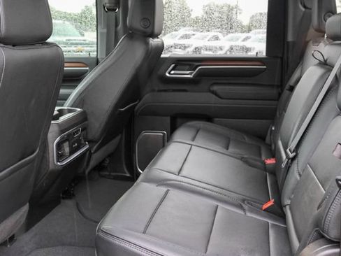 Used 2026 GMC Sierra 2500 Denali w/ Technology Package AWD/4WD image 19