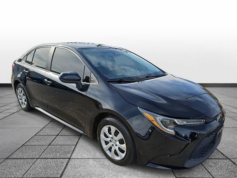 Used 2022 Toyota Corolla LE w/ Carpet Mat Package (TMS) image 3